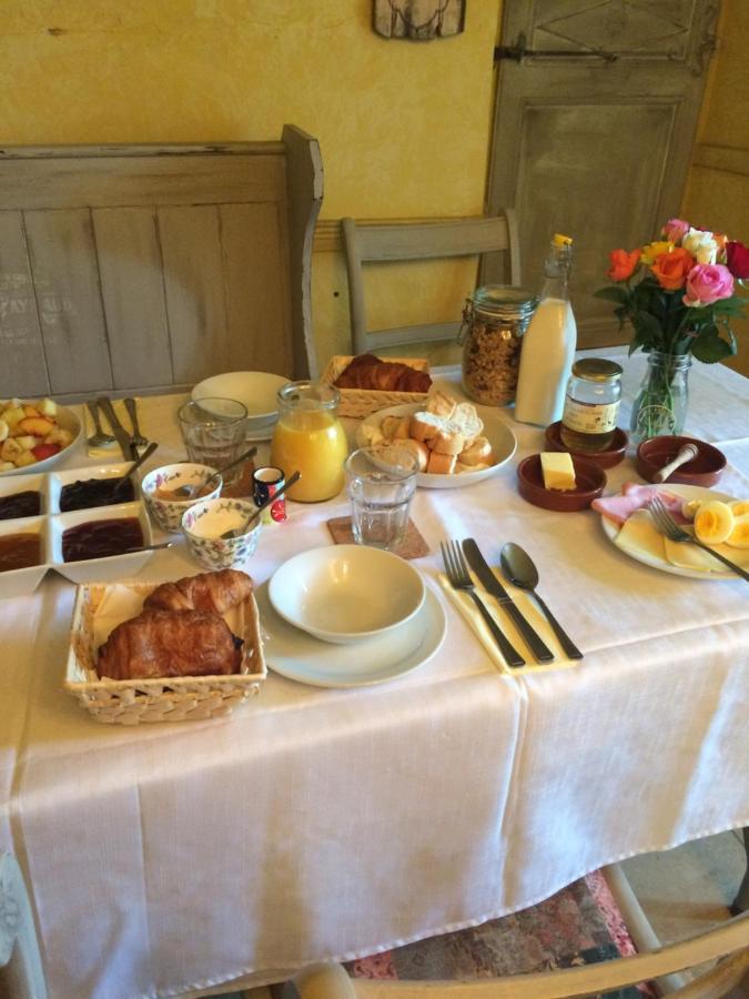Les Deux Rives Bed and Breakfast Cierp Εξωτερικό φωτογραφία